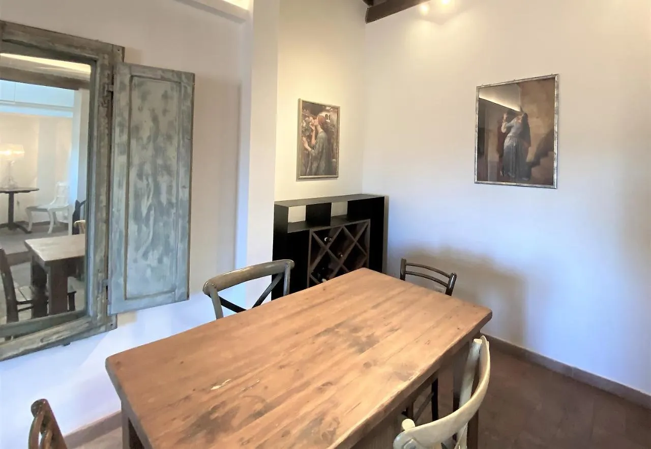 Da Bernardino-Cozy Apartment With Bike Box Siena