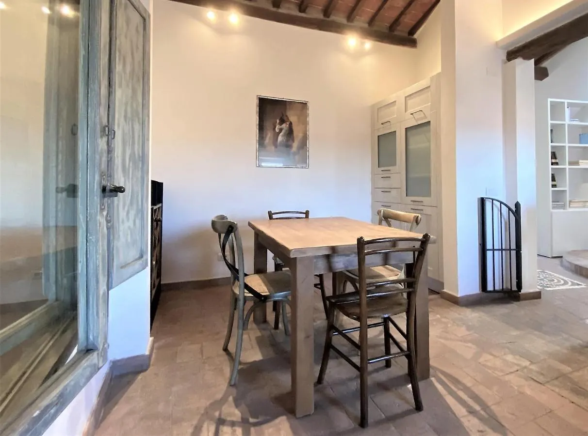 Da Bernardino-Cozy Apartment With Bike Box Siena