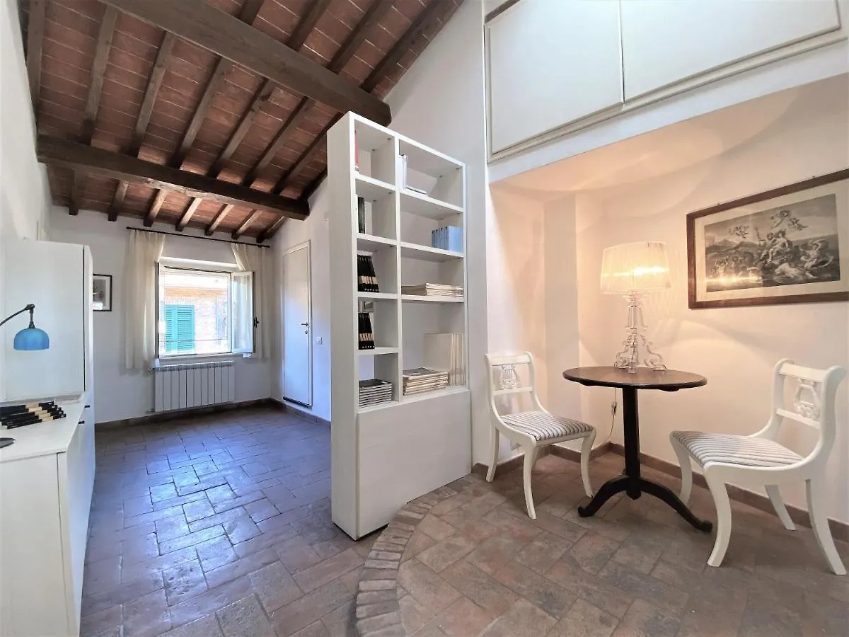 Da Bernardino-Cozy Apartment With Bike Box Siena