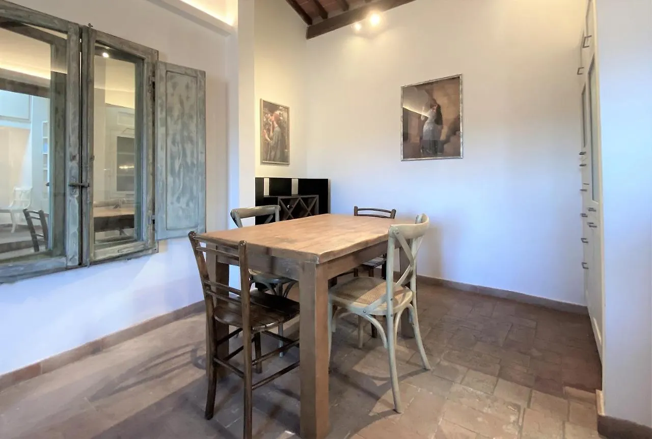 Da Bernardino-Cozy Apartment With Bike Box Siena