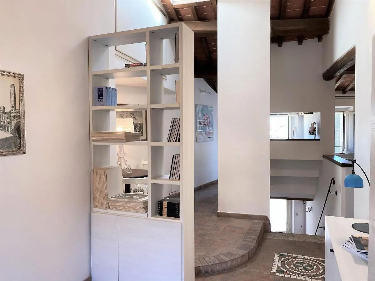 Da Bernardino-Cozy Apartment With Bike Box Siena